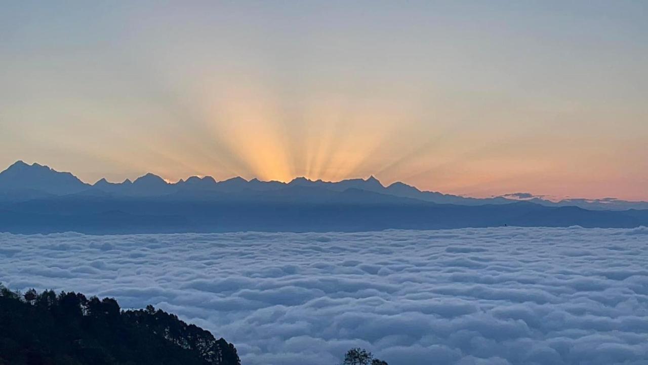 Nagarkot Sunshine Hotel Dış mekan fotoğraf